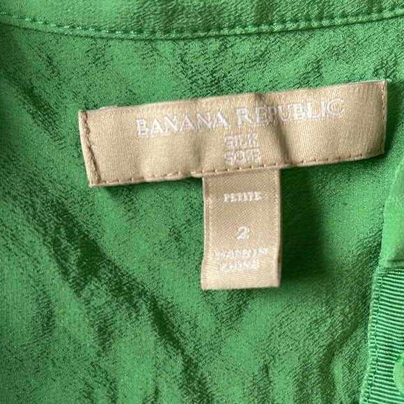 2/$20 Banana republic silk sleeveless blouse XS - Picture 5 of 6